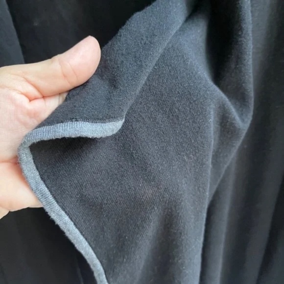 J.‎ McLaughlin Sz L Black Gray Cardigan Sweater Open Cascade Soft Knit - Picture 4 of 9